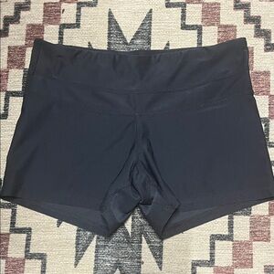 GAP Women's Charcoal Athletic Shorts